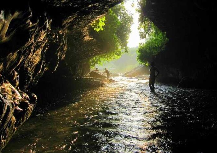 Rajpur Road shopping cafes Doon Valley
