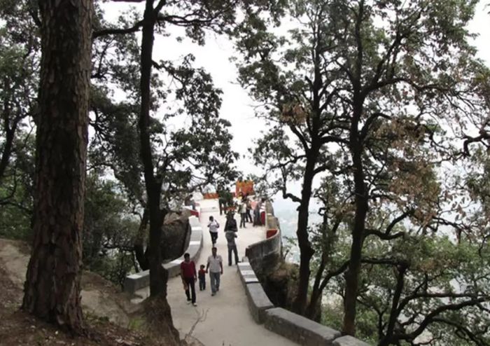 Mussoorie Mall Road Kempty Falls