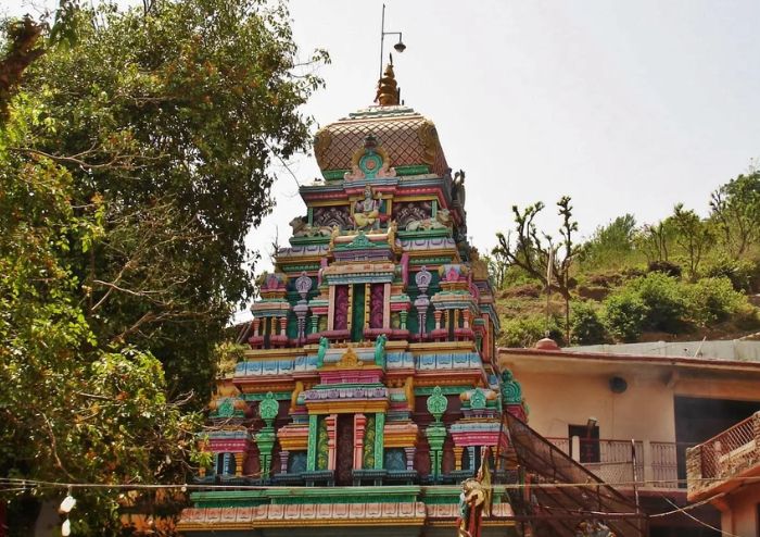 Neelkanth Mahadev Temple main shrine